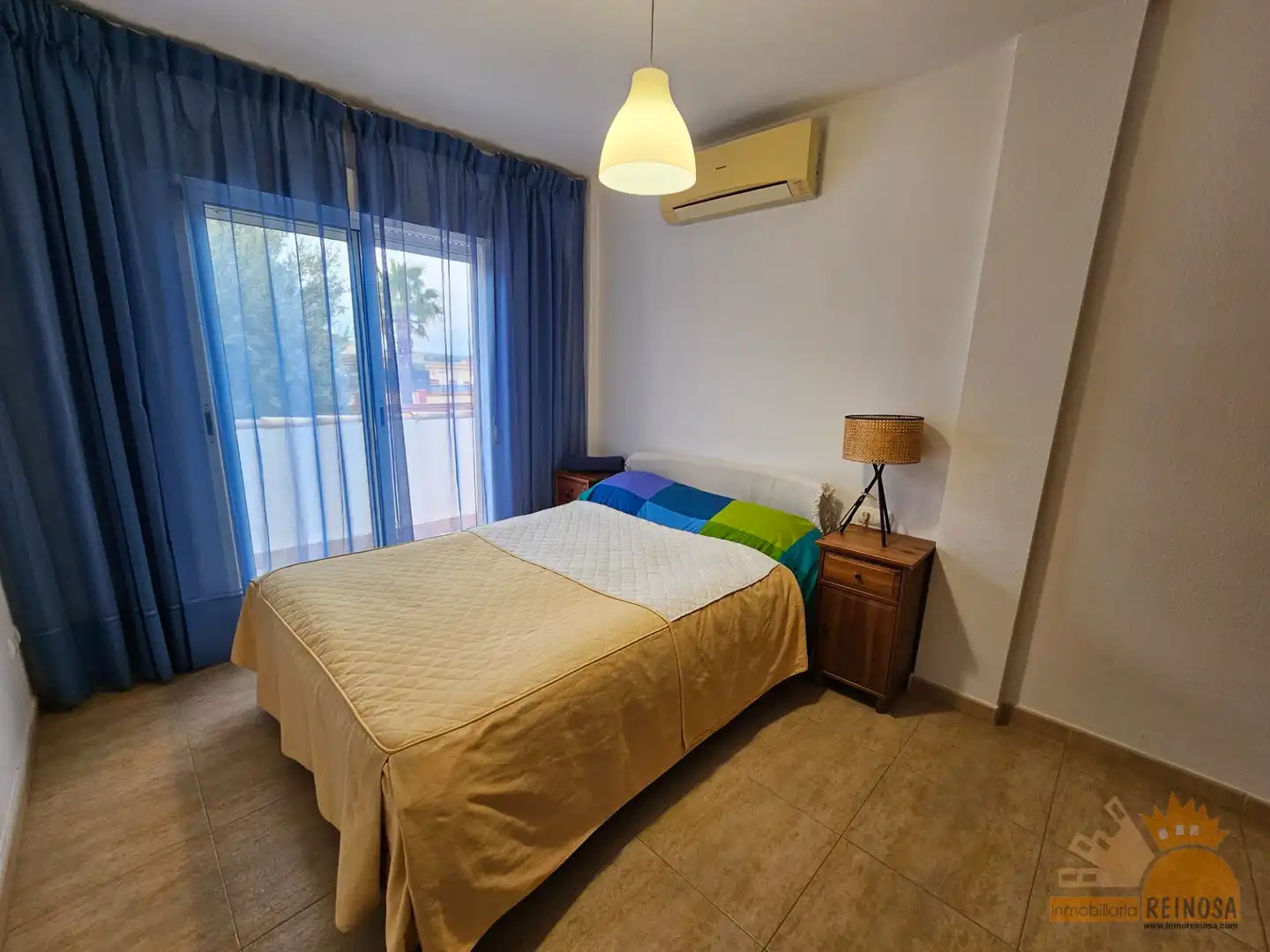 Schlafzimmer von Einfamilien-Reihenhaus zum Verkauf in Molina de Segura mit Klimaanlage, Heizung und Privatgarten
