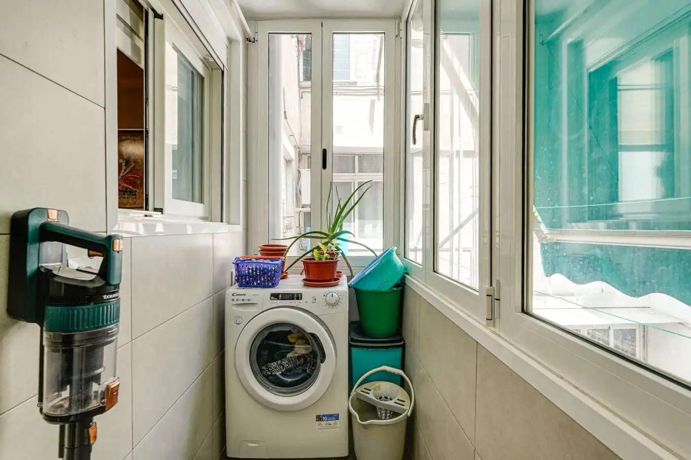 Balcony of Flat for sale in Barcelona  with Furnished