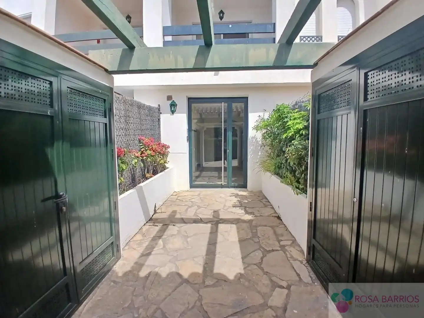 Flat for rent in Marbella  with Terrace, Furnished and Community pool