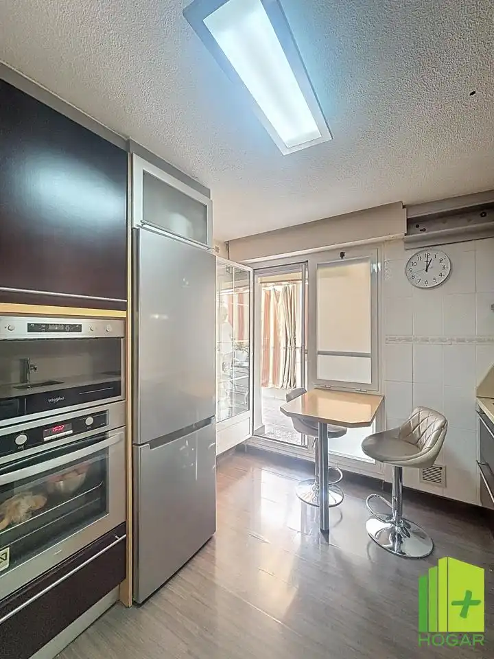 Cocina de Ático de alquiler en Jaén con Aire acondicionado, Terraza y Amueblado