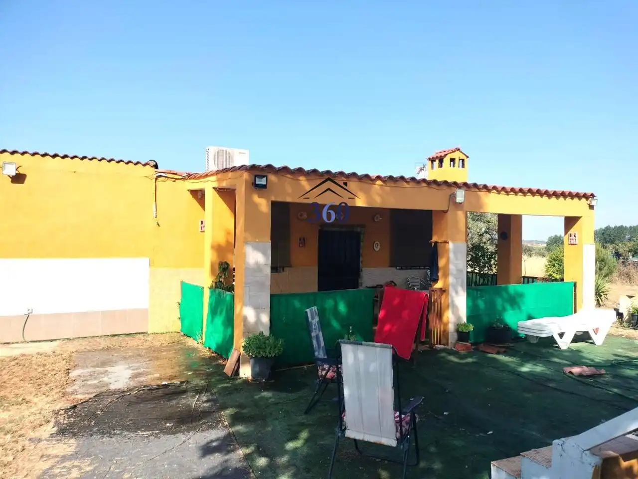 Vista exterior de Finca rústica en venta en Alcuéscar