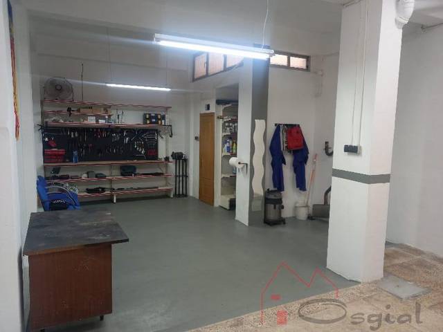 Local comercial en Venta en Benetússer