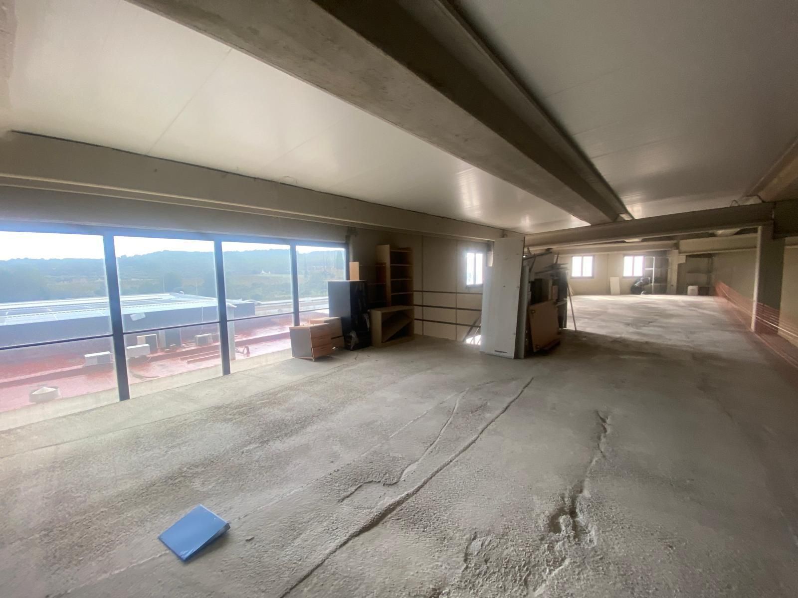 Industrial buildings for sale in Bellvei