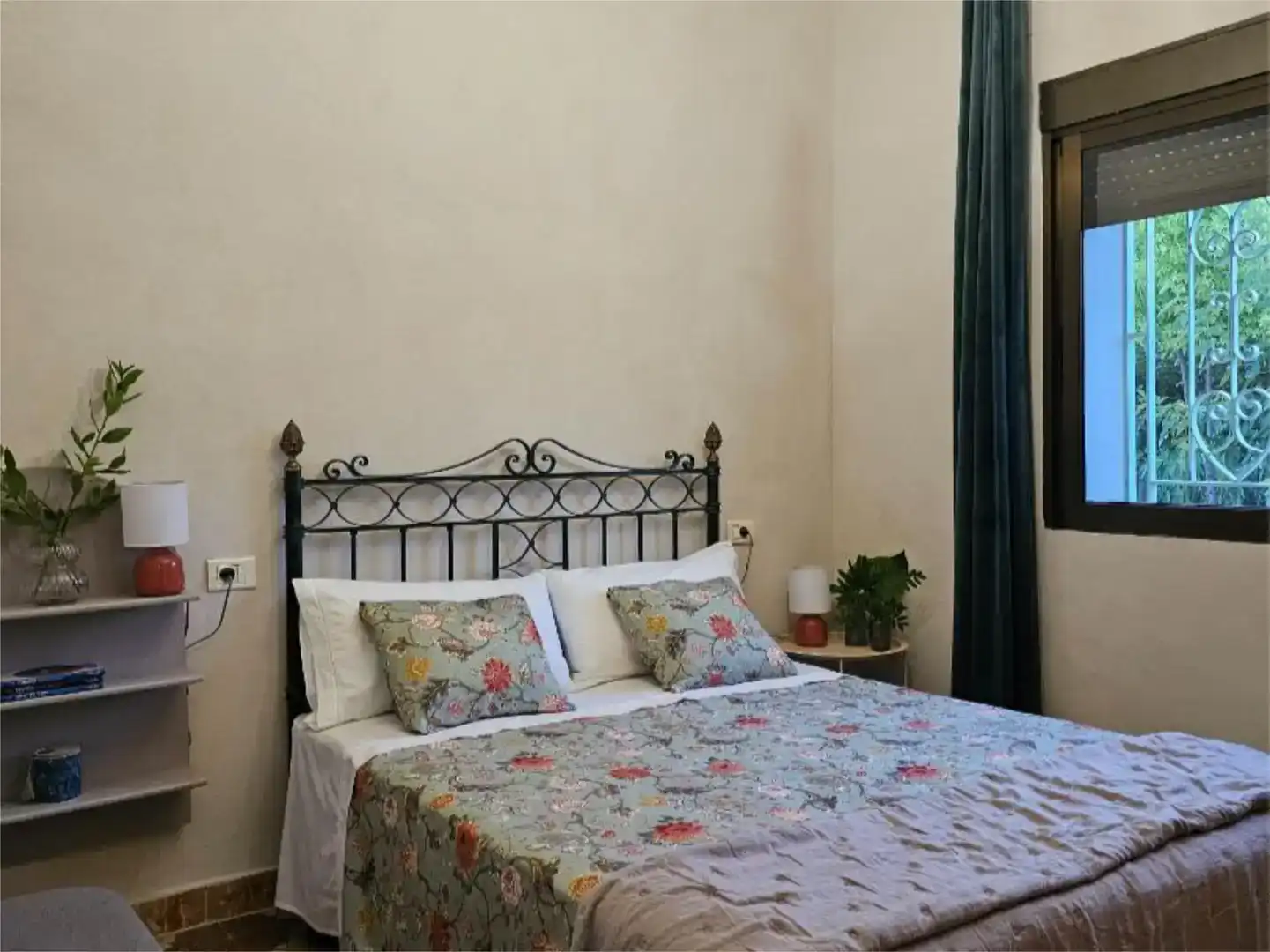 Dormitori de Casa o xalet de lloguer en Vila-real amb Jardí privat, Traster i Piscina