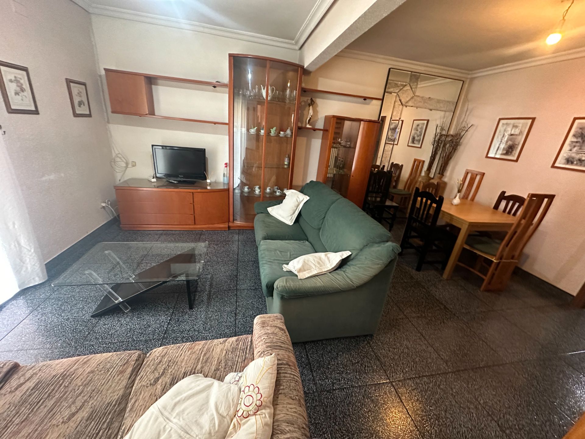 Sala de estar de Piso de alquiler en Cuenca Capital con Calefacción y Amueblado