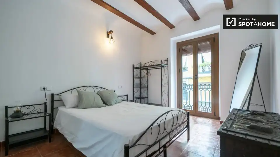 Appartamento con terrazza in affitto a Extramurs, imagen 3