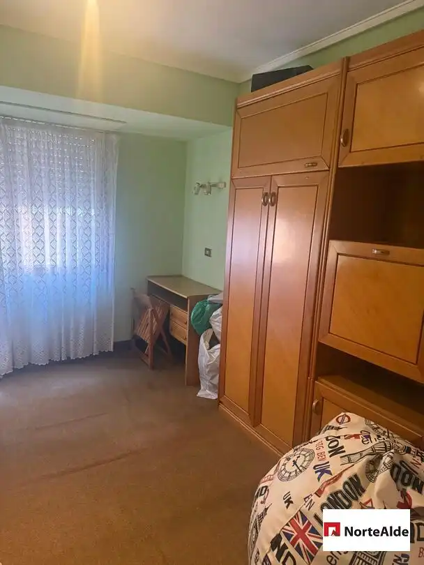 Habitación de Piso en venta en Bilbao  con Calefacción y Balcón