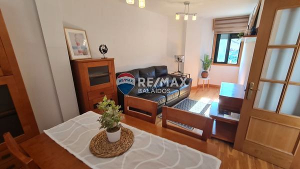 Vista exterior de Piso en venta en Cangas  con Calefacción y Trastero