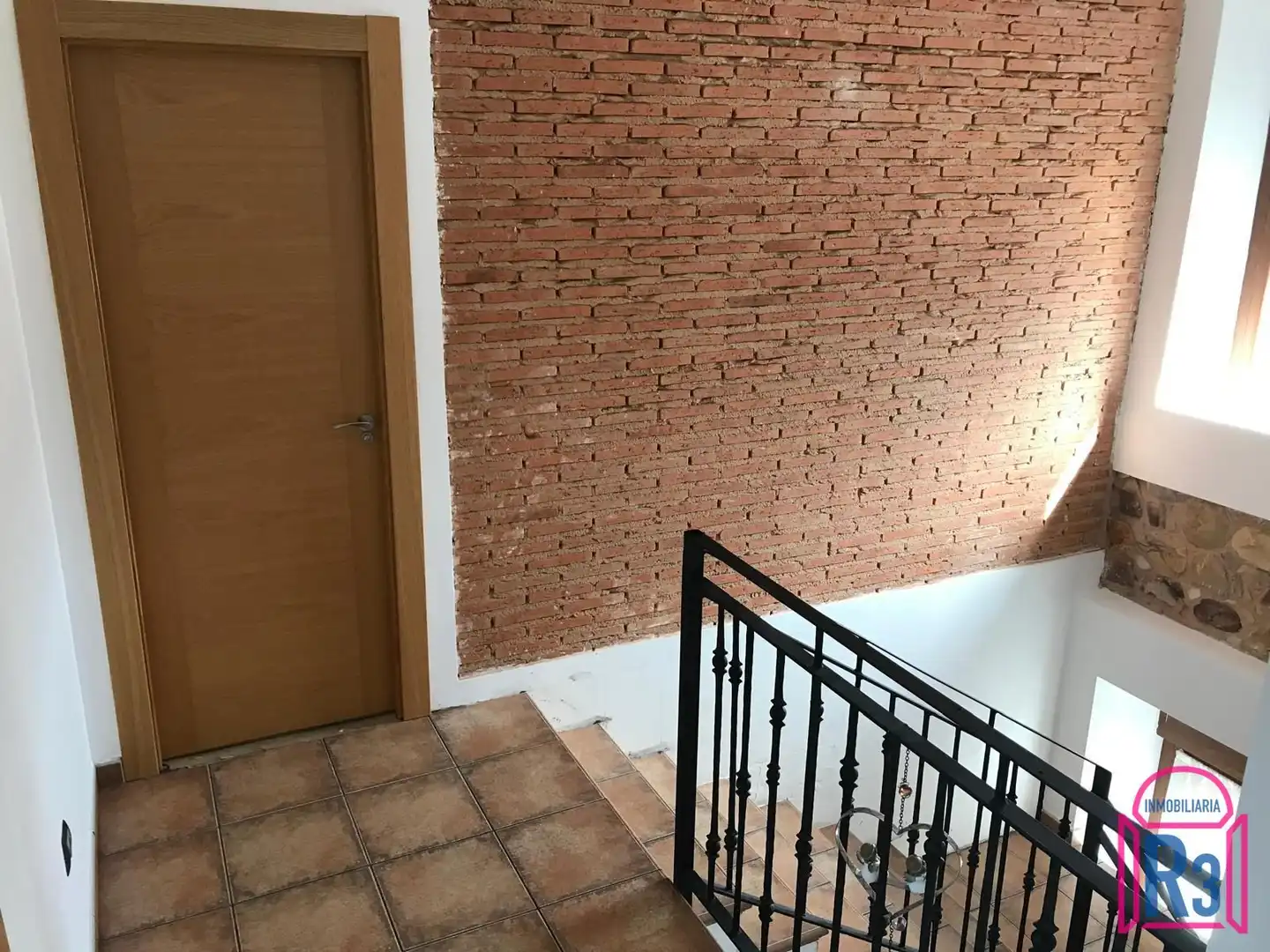 Casa adosada en venda en Cuadros amb Calefacció i Jardí privat