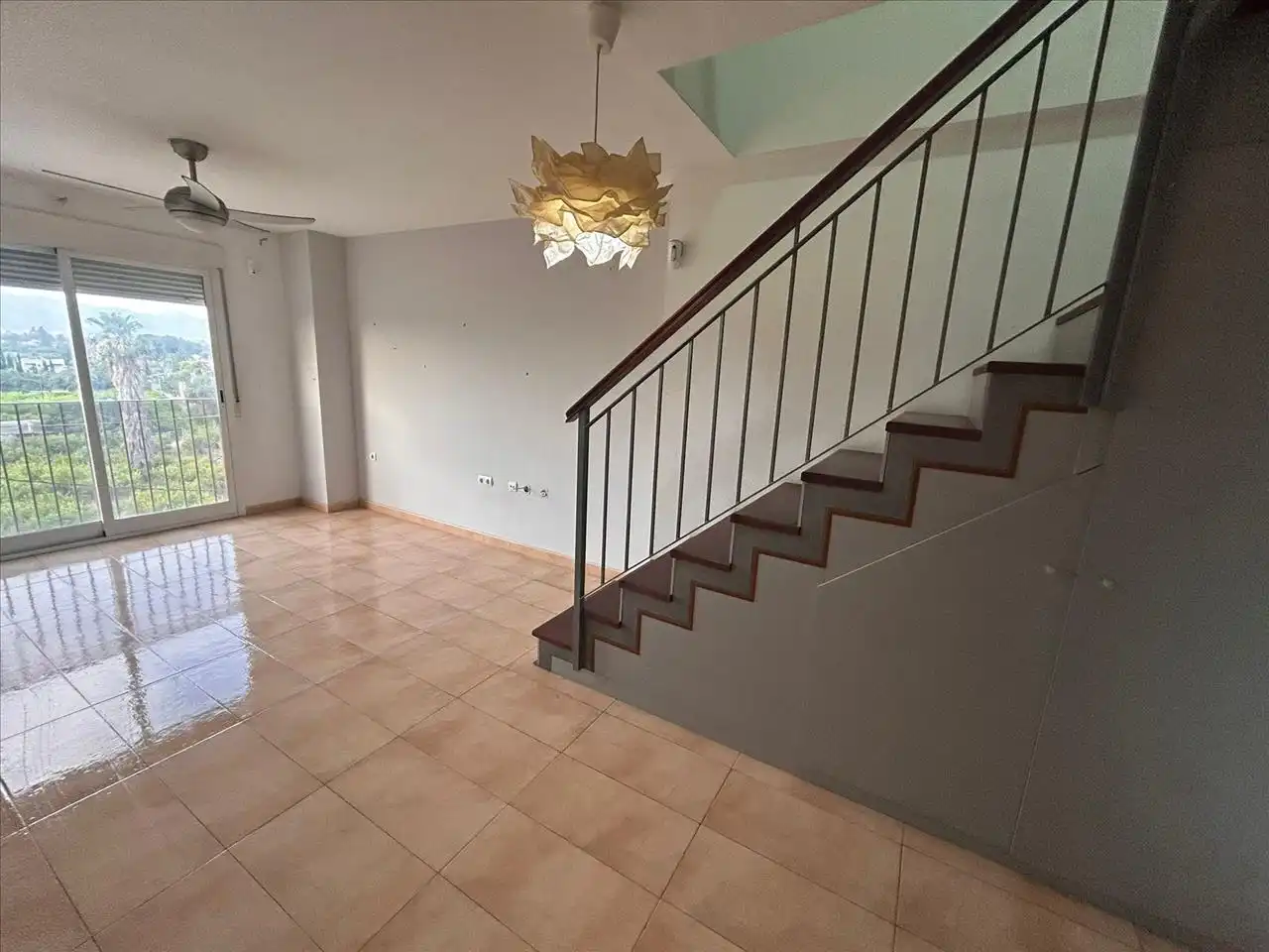Duplex avec ascenseur à vendre à DOCTOR FLEMING