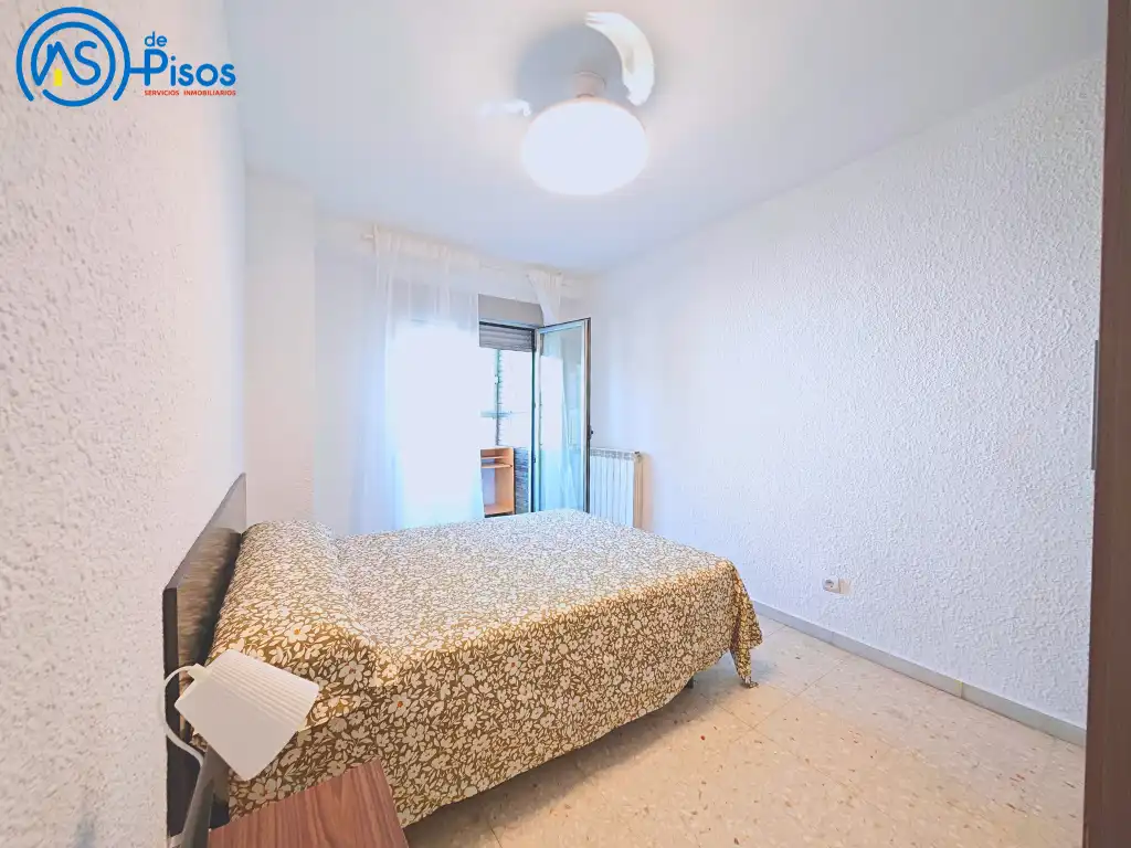 Flat for rent in Calle de Felisa Galé, 2, La Jota