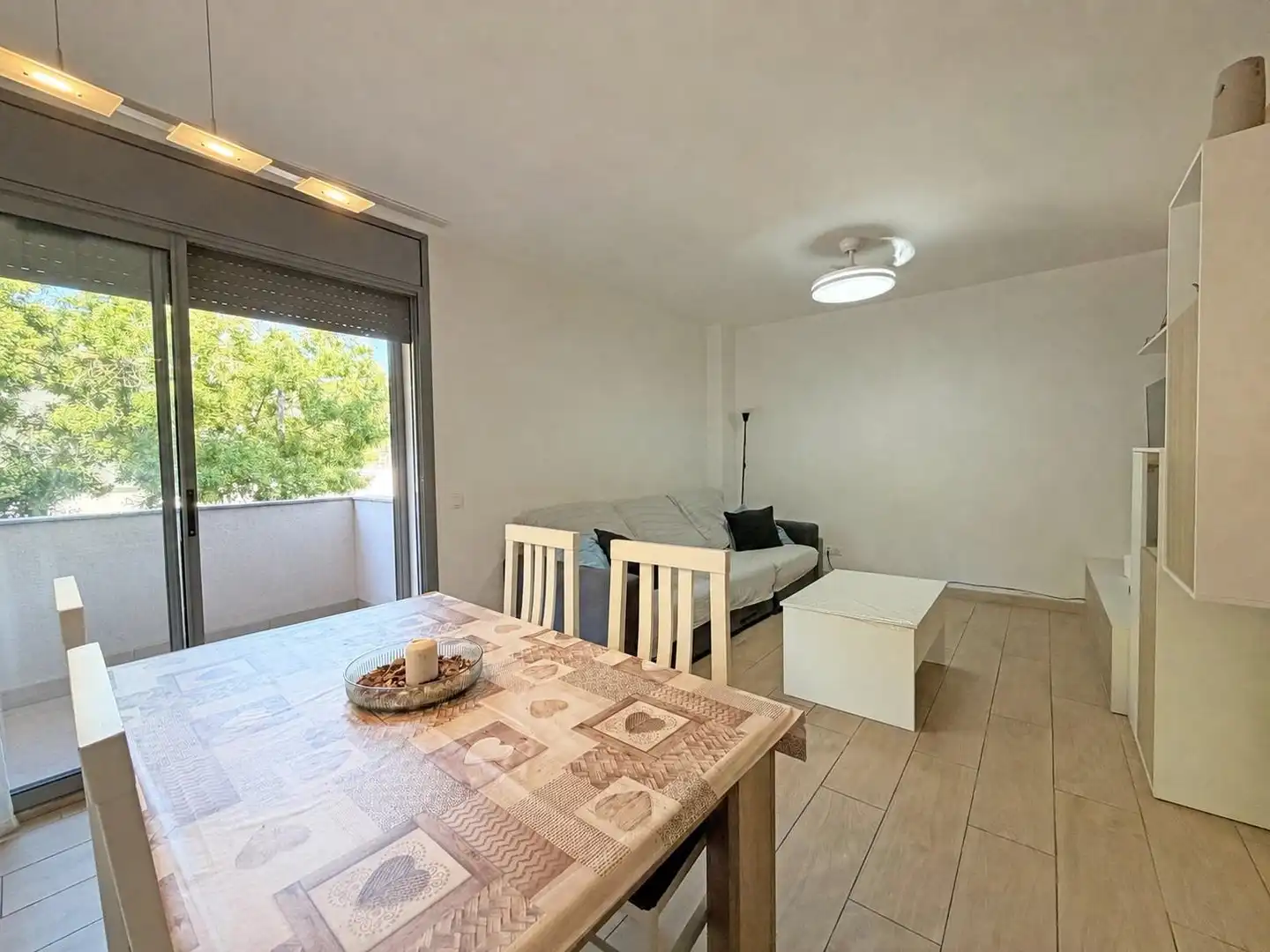 Vista exterior de Planta baja en venta en Barberà del Vallès con Aire acondicionado, Calefacción y Trastero