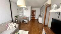 Sala de estar de Piso en venta en Parla con Aire acondicionado, Calefacción y Parquet