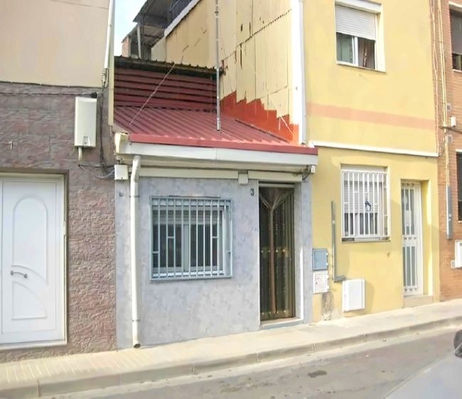 Vista exterior de Pis en venda en Martorell