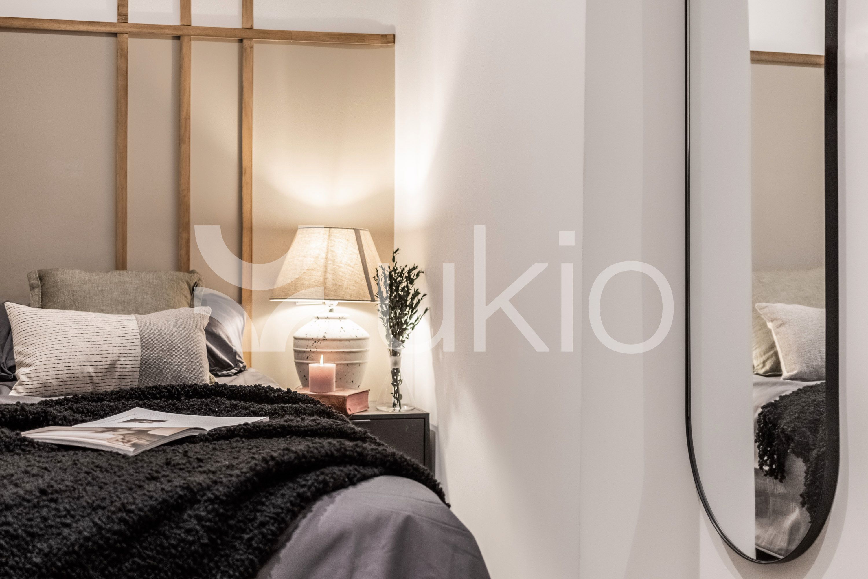 Dormitori de Apartament de lloguer en  Madrid Capital amb Aire condicionat, Calefacció i Moblat