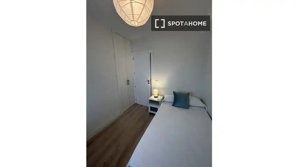 Habitación de Piso para compartir en José Zorrilla - Padre Claret