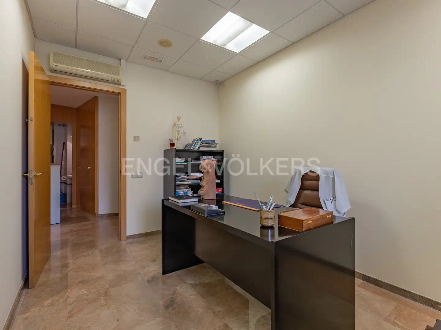 Flat for sale in Manresa  with Air Conditioner, Heating and Balcony