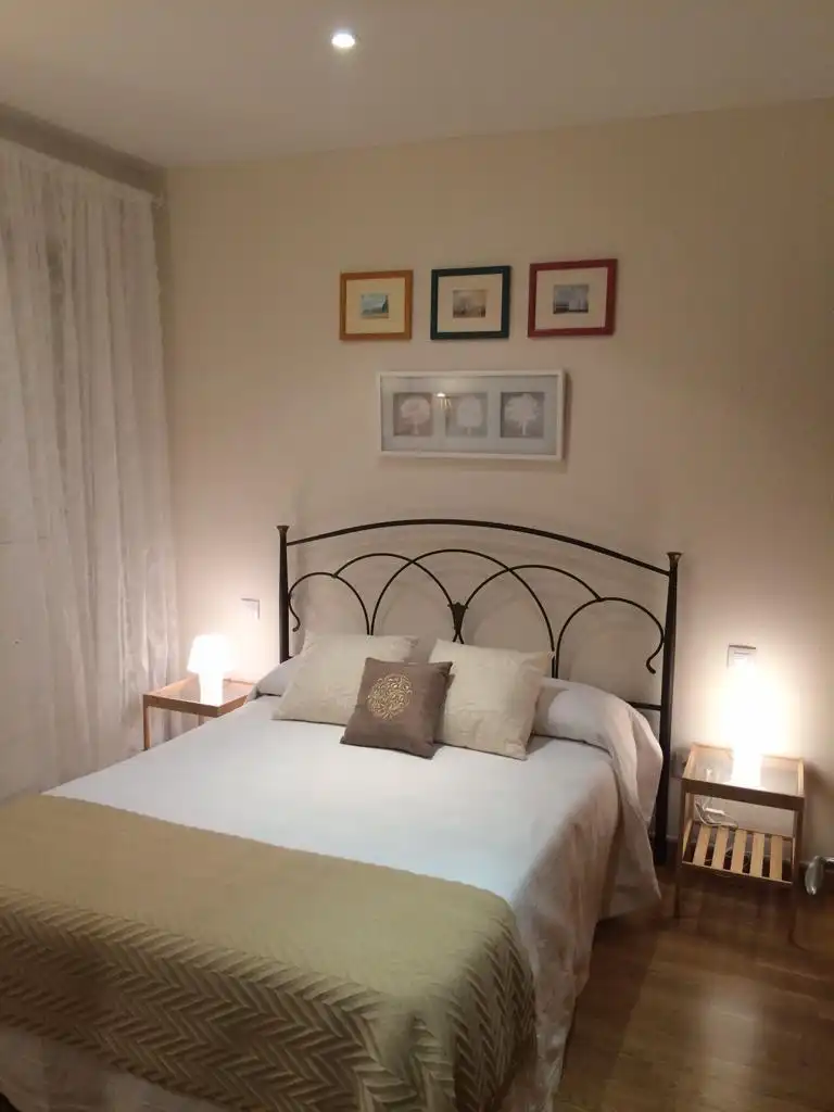 Habitación de Piso de alquiler en Ferrol con Calefacción, Amueblado y Horno