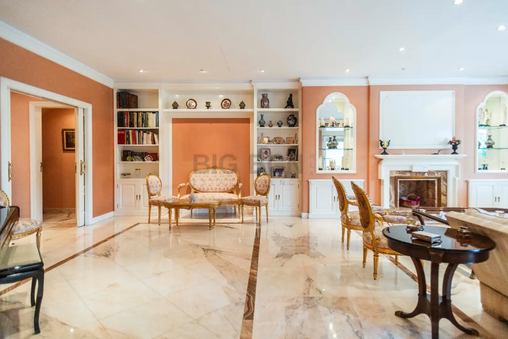 Sala d'estar de Casa o xalet en venda en Barcelona amb Aire condicionat, Calefacció i Jardí privat