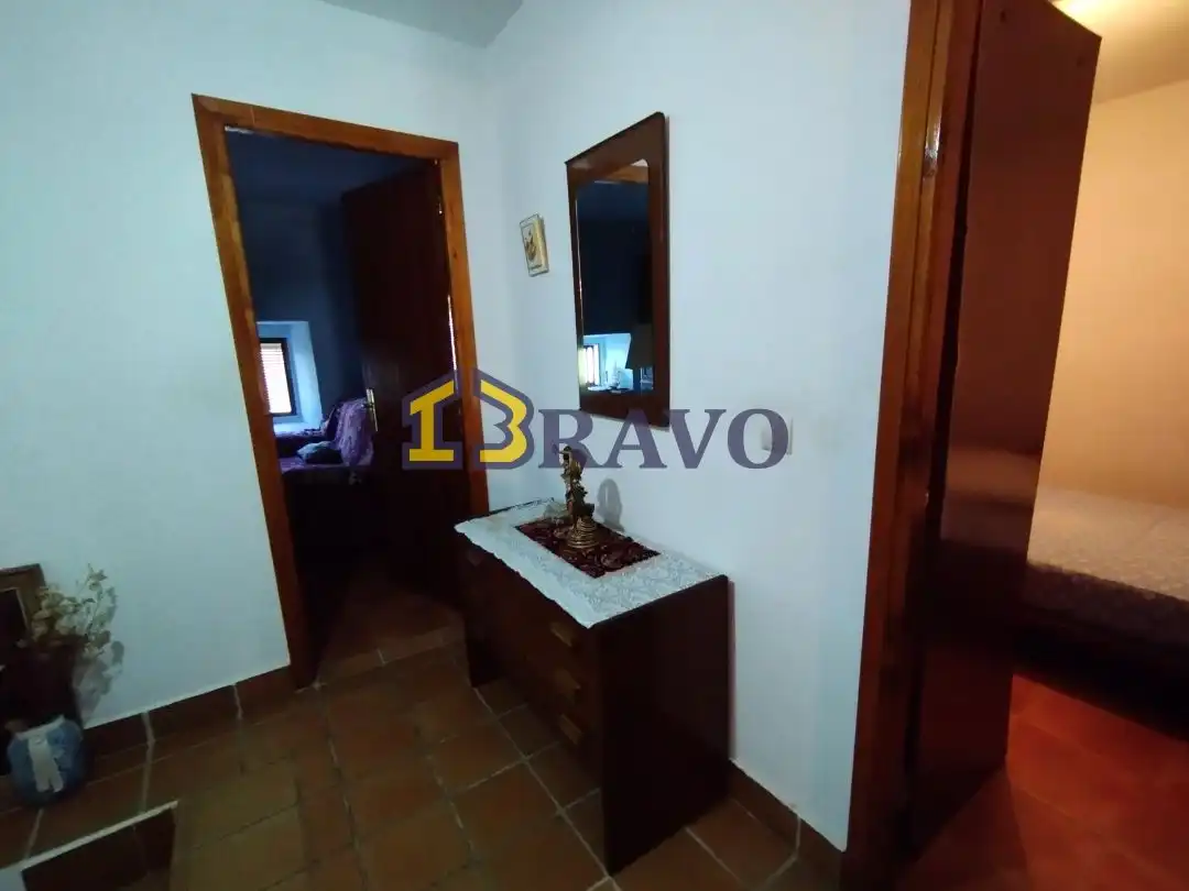 Casa adosada en venta en Junta de Traslaloma con Calefacción, Jardín privado y Amueblado