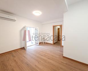 Flat to rent in Calle de Benidorm, Ventas