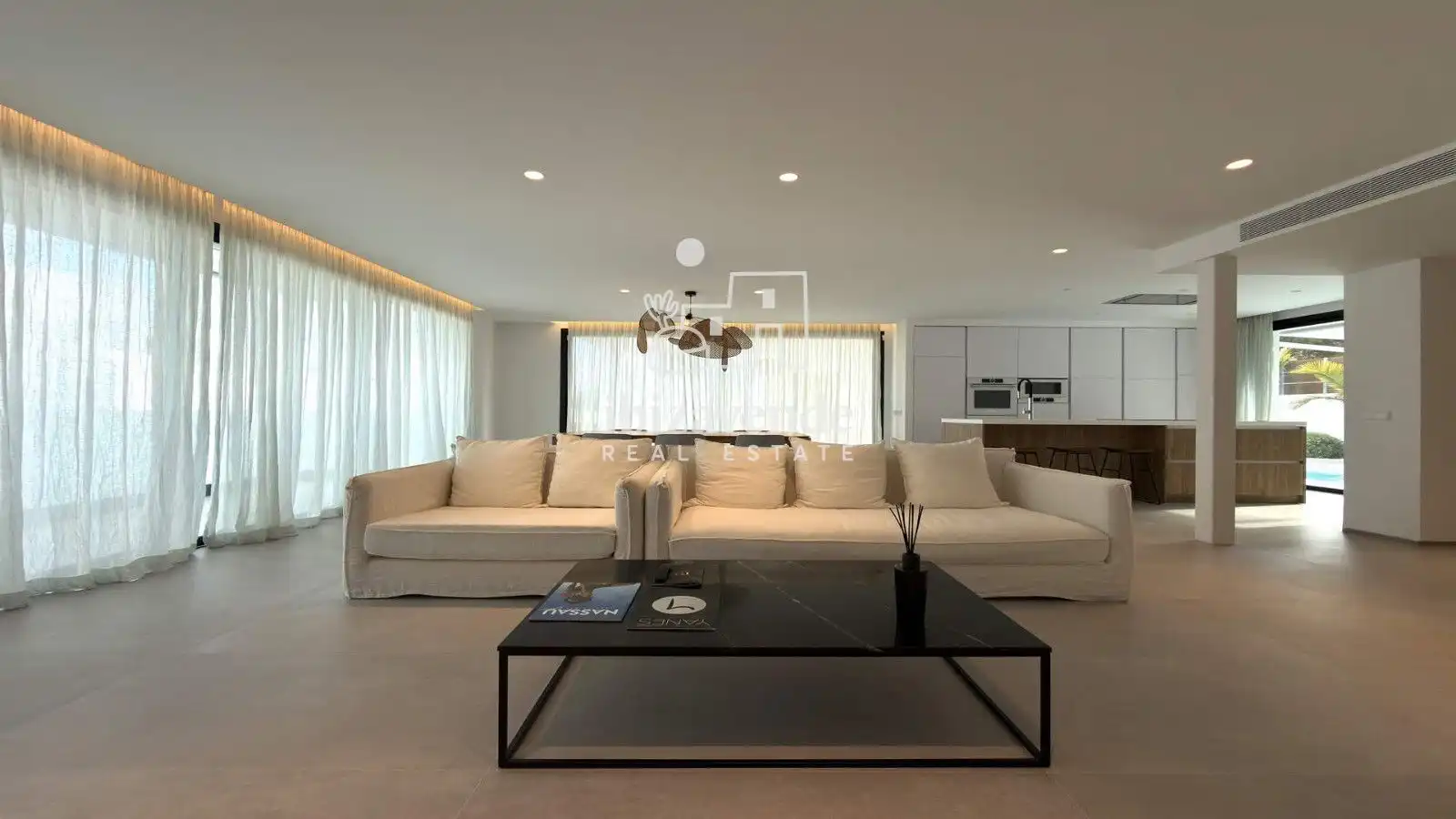 Sala d'estar de Casa o xalet en venda en Santa Eulària des Riu amb Aire condicionat, Calefacció i Piscina