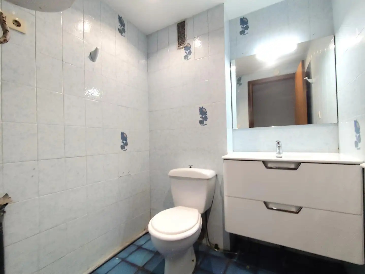 Bathroom of Flat for sale in Manises
