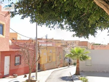 Casa en venda a Calle CAPITANA