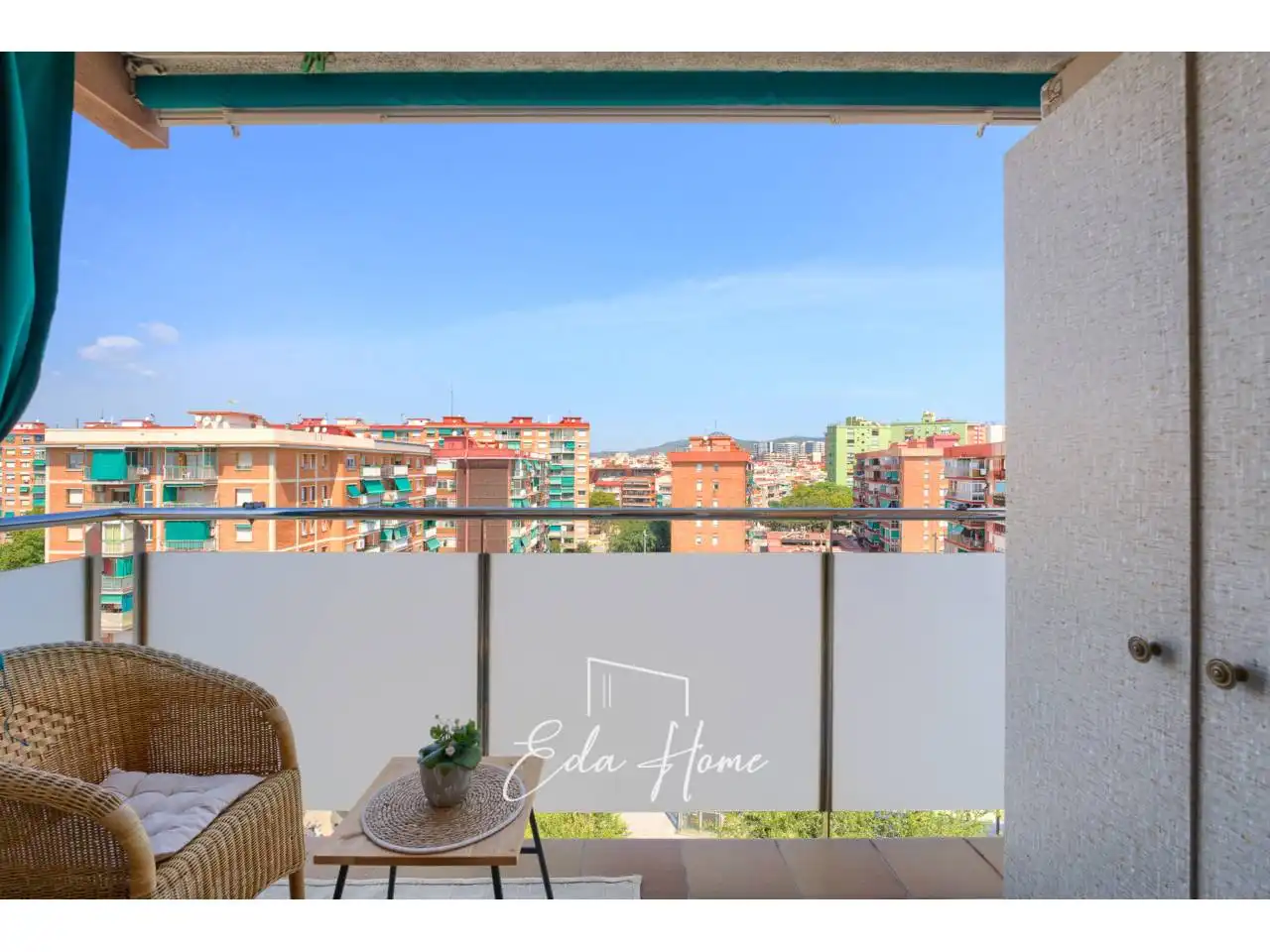 Balcony of Flat for sale in Cornellà de Llobregat  with Air Conditioner, Heating and Parquet flooring