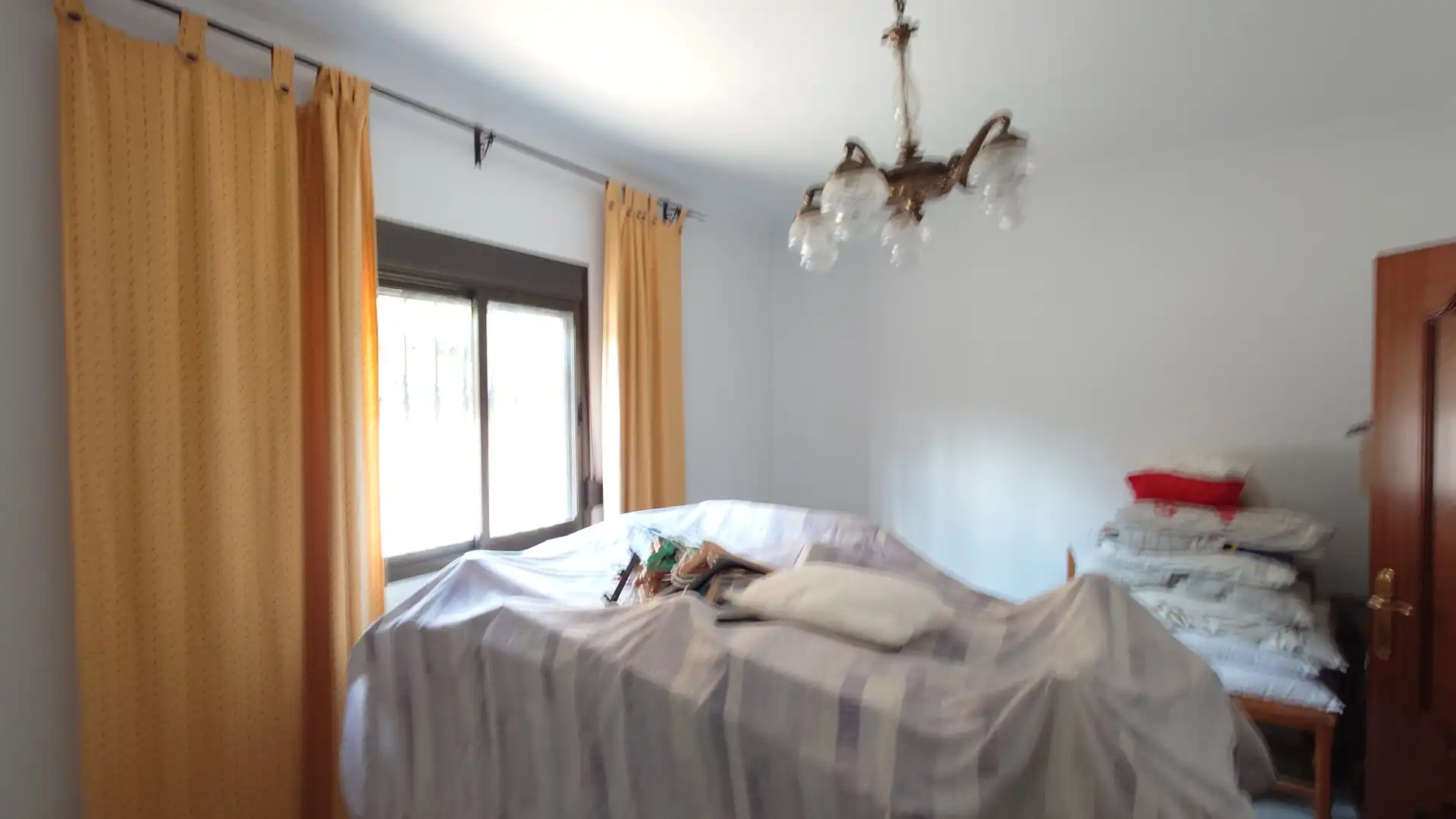 Habitación de Casa o chalet en venta en Espartinas con Aire acondicionado, Jardín privado y Terraza