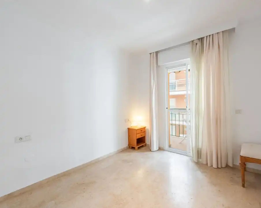 Piso con ascensor en venta en Estepona Pueblo, imagen 12