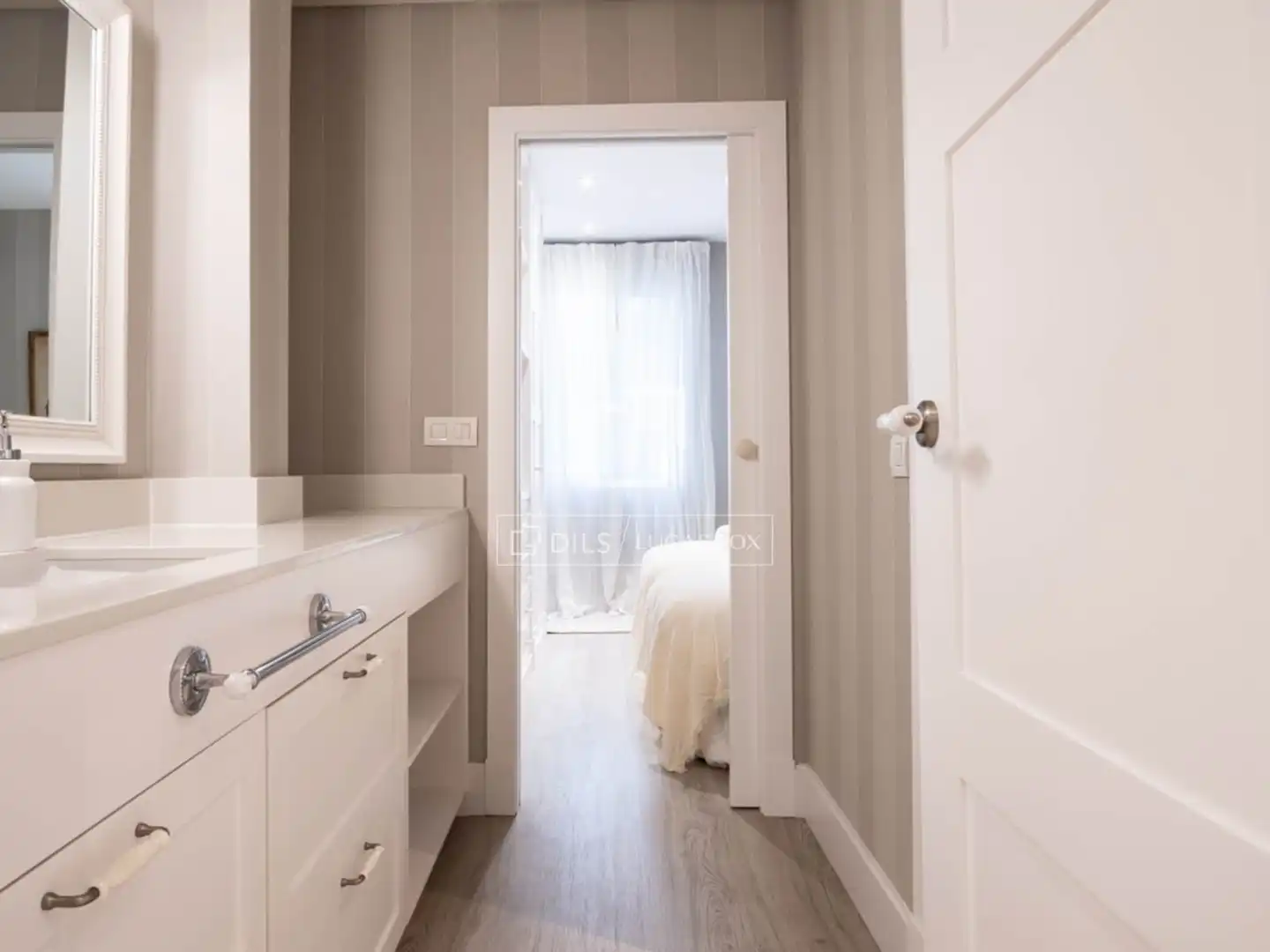 Bedroom of Flat for rent in Madrid  with Air Conditioner, Parquet flooring and Furnished