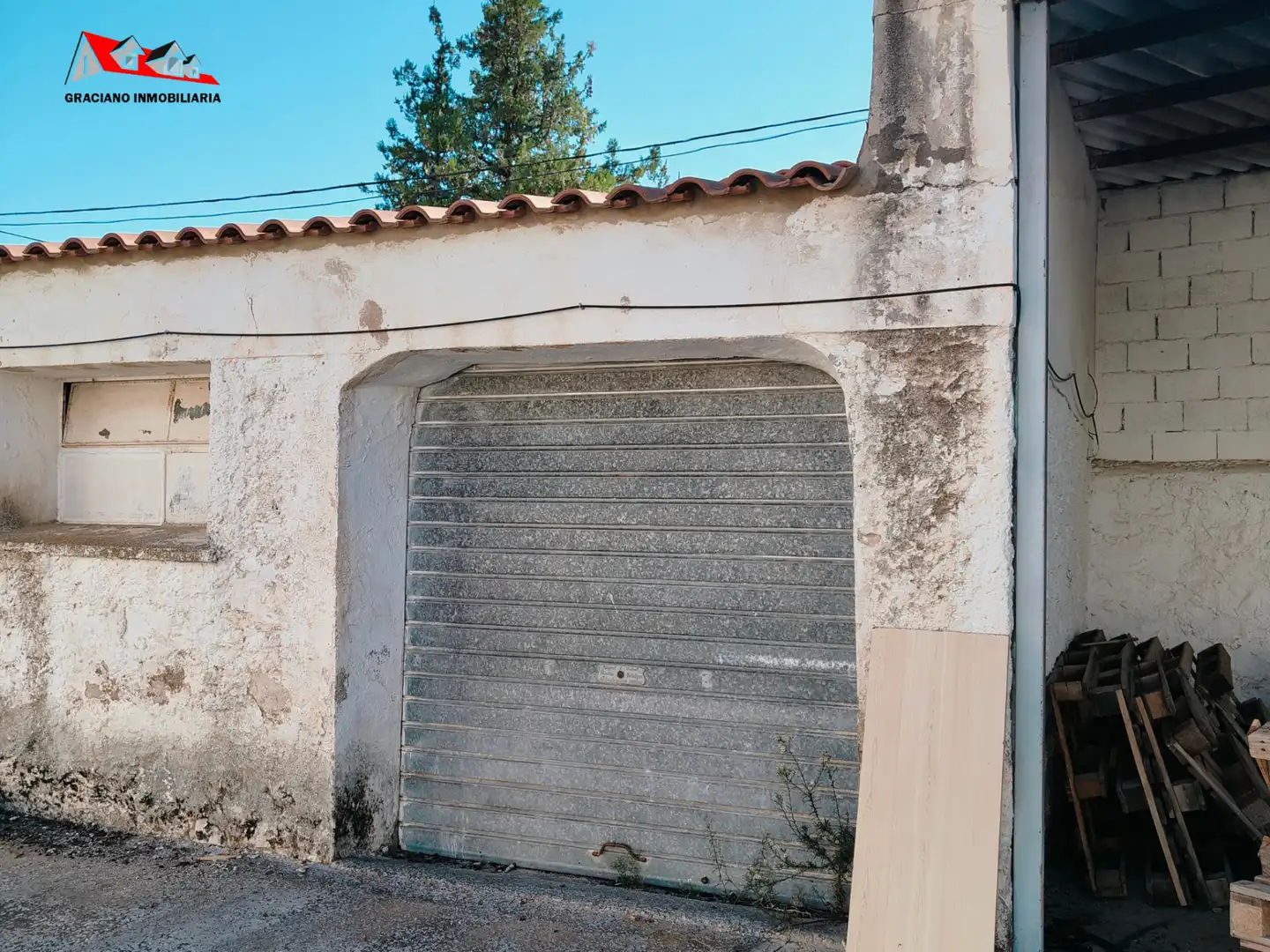 Vista exterior de Casa adosada en venda en Albacete amb Terrassa, Moblat i Forn