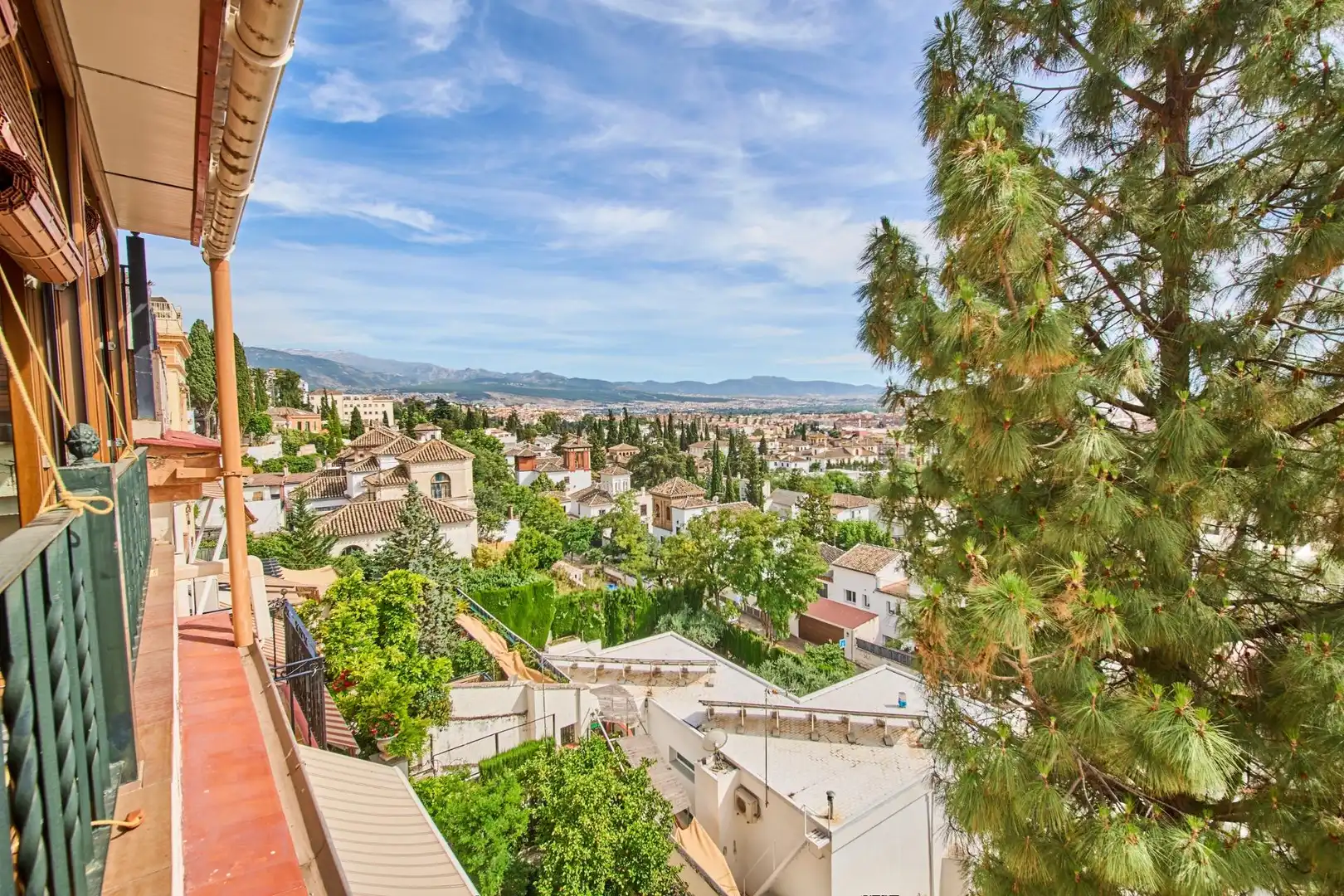 Vista exterior de Casa o chalet en venta en Granada con Aire acondicionado, Calefacción y Jardín privado