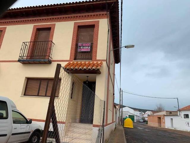 Casa adosada en Venta en Calle de Argamasilla, 22 en Villamayor de Calatrava