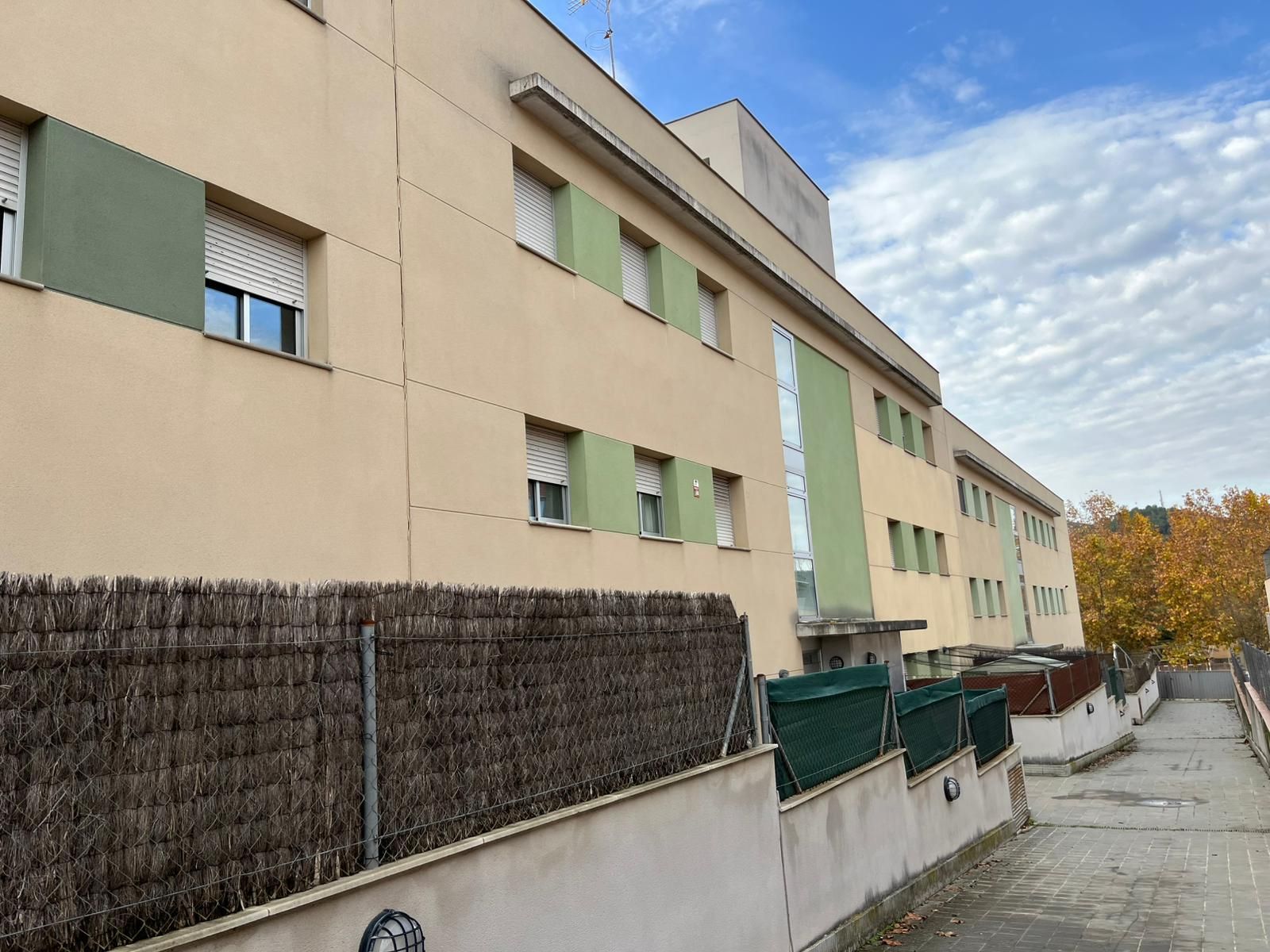 Pis en venda a Súria