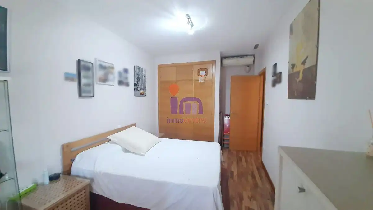 Habitación de Casa o chalet en venta en Valdepeñas con Aire acondicionado, Calefacción y Jardín privado