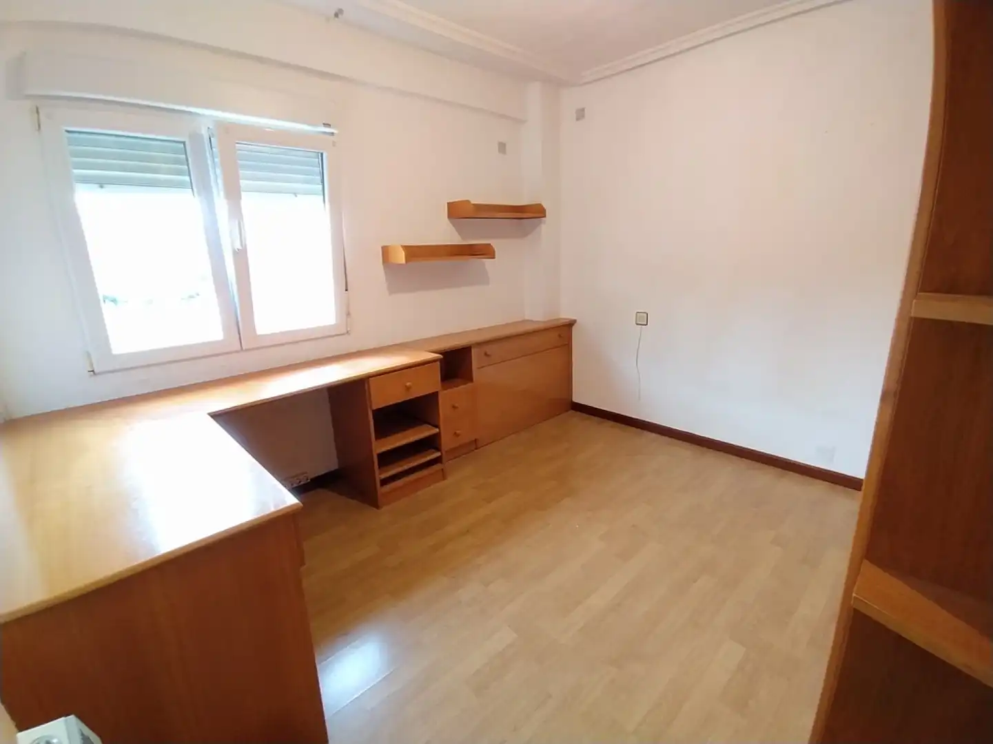 Habitación de Piso en venta en Avilés con Calefacción, Parquet y Amueblado