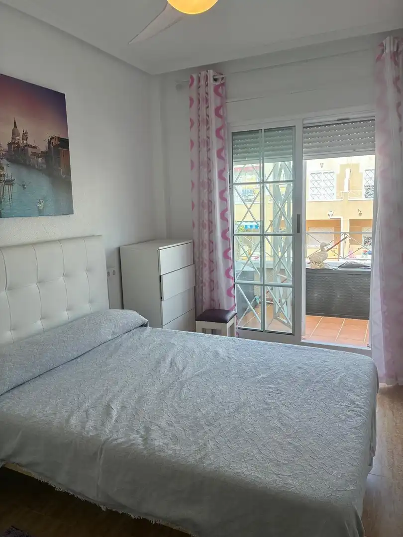 Dormitori de Casa o xalet en venda en Orihuela amb Jardí privat, Terrassa i Piscina