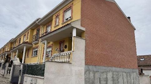 Foto 3 de Casa adosada en venta en Calle Reina Sofia, 8, Mojados, Valladolid