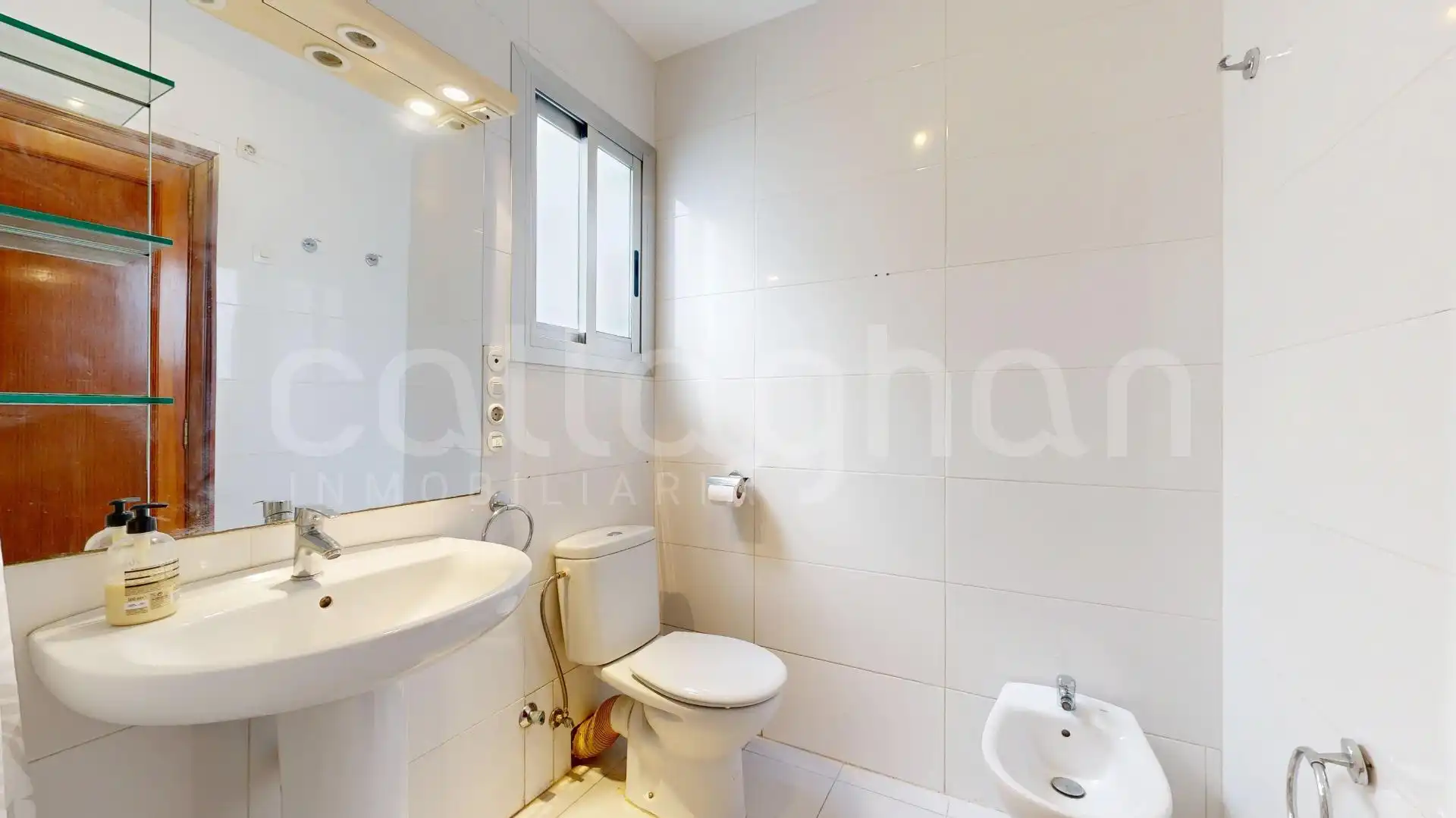 Wohnung zur Miete in Calle CISCAR, Gran Via