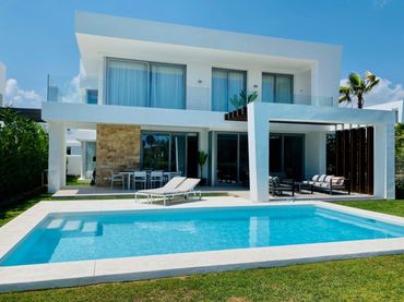 Villa zur Miete in Río Real - Los Monteros