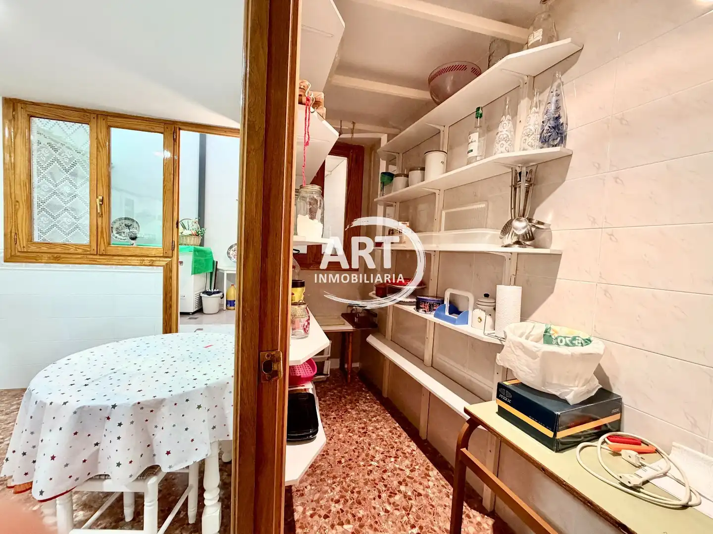 Cuina de Casa o xalet en venda en Cedrillas amb Calefacció, Terrassa i Traster