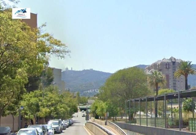 Piso en Venta en Calle VIA FAVENCIA en La Guineueta