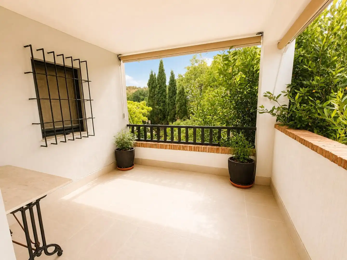 Terrassa de Casa o xalet en venda en Granada amb Piscina