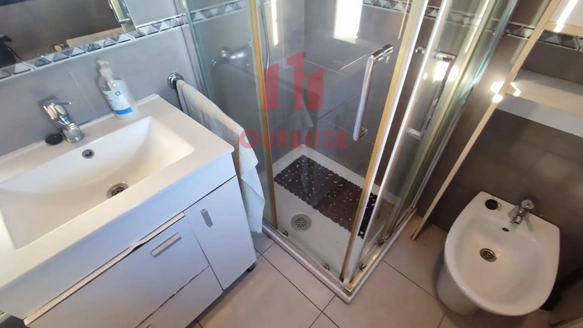 Bany de Casa o xalet en venda en Ourense Capital  amb Calefacció, Jardí privat i Traster