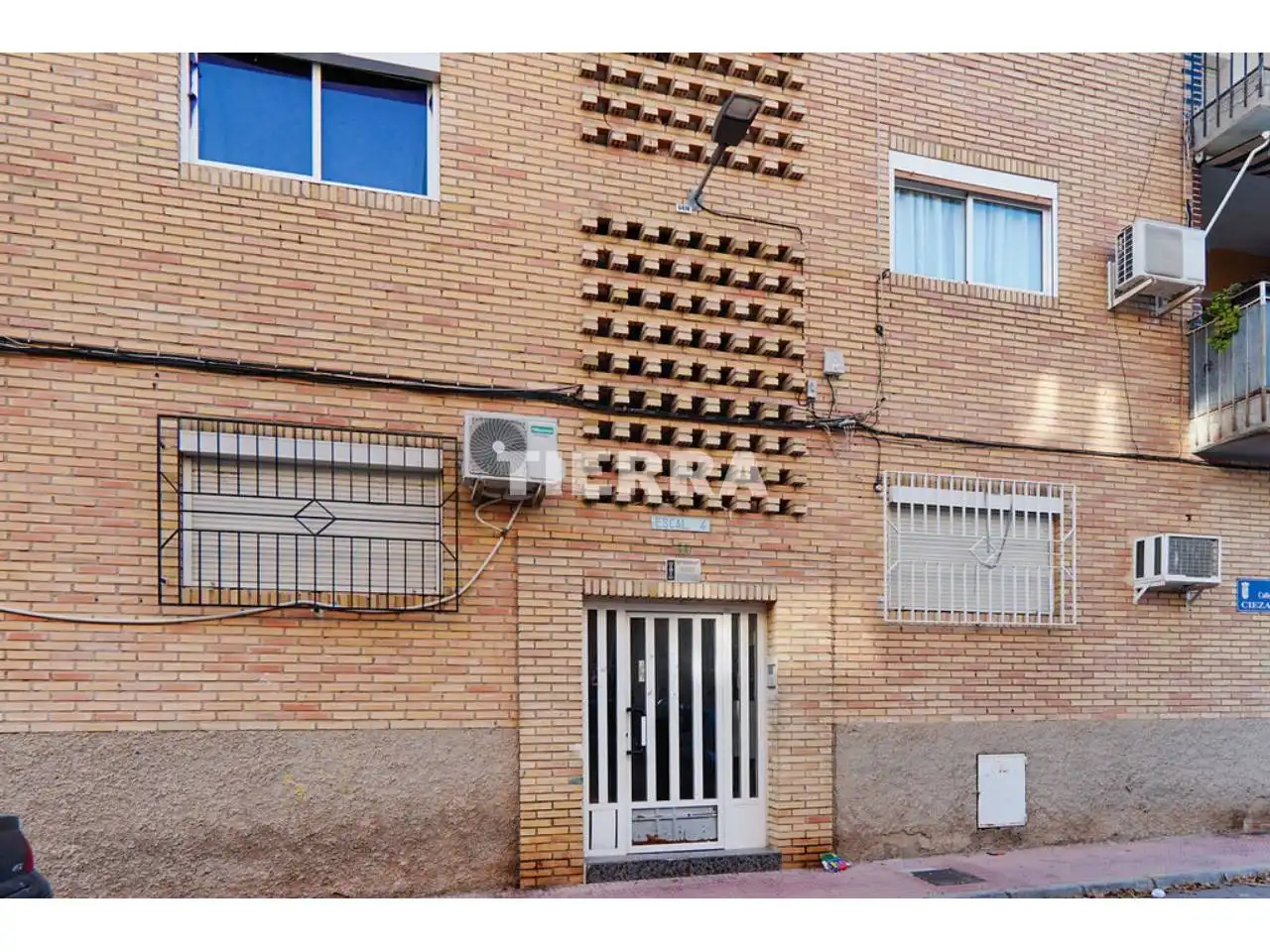 Flat for sale in Calle Cieza, imagen 2