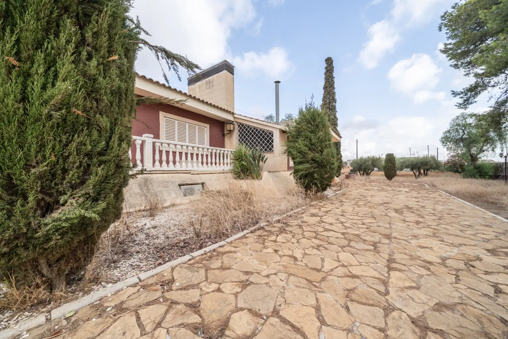 Vista exterior de Casa o xalet en venda en Cartagena amb Jardí privat, Traster i Piscina