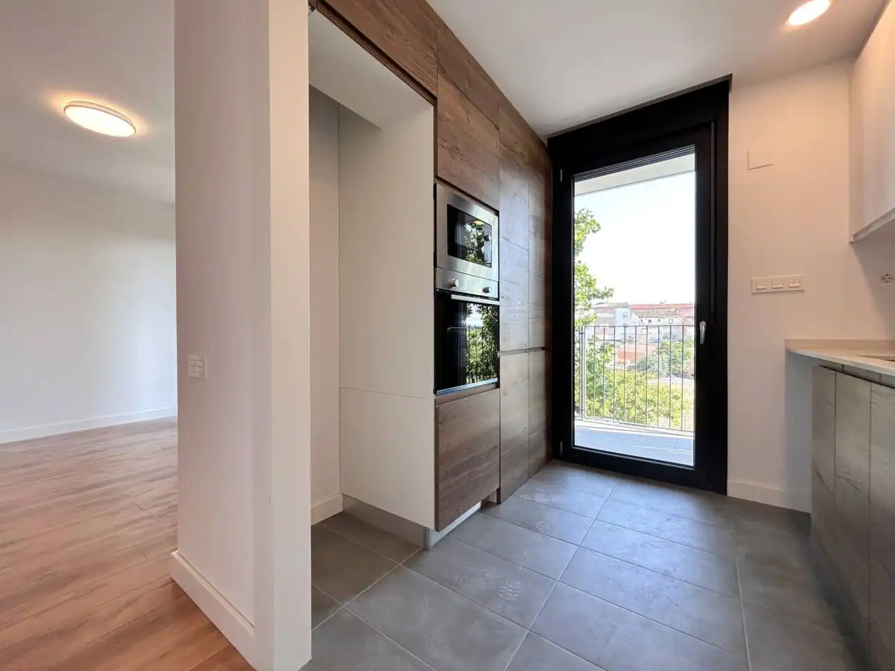 Flat with terrace to rent in Calle Concòrdia, imagen 5