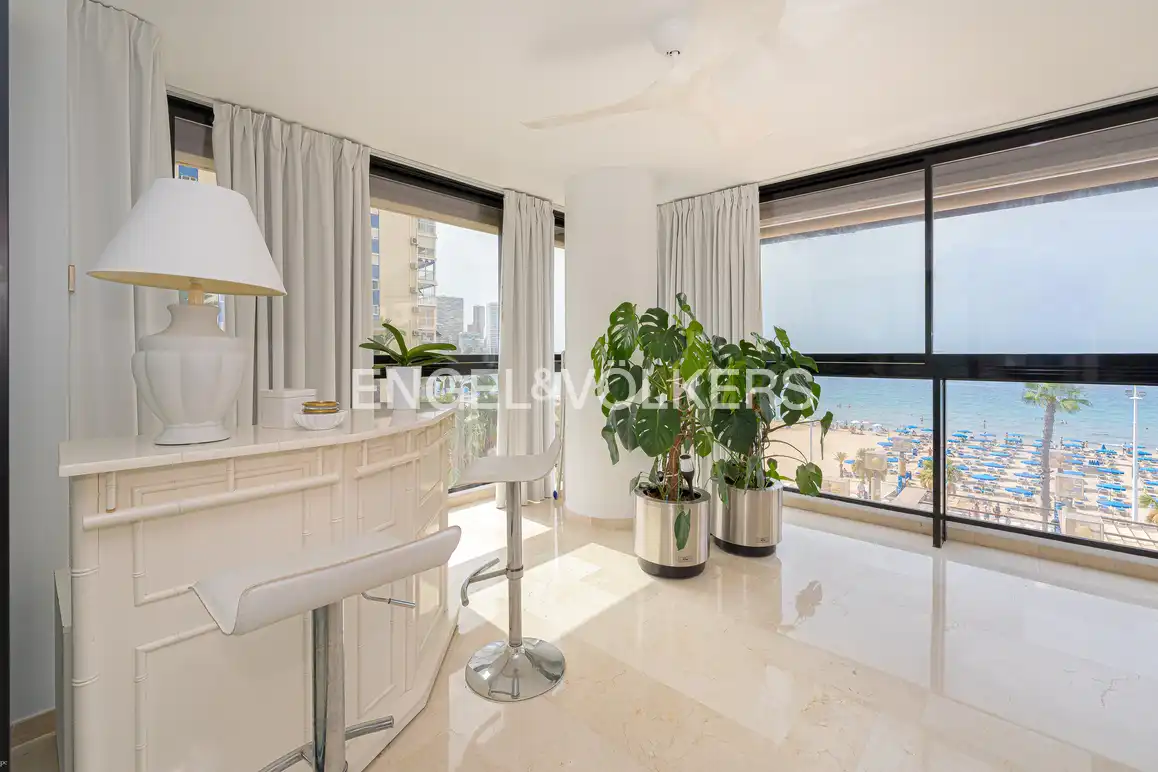 Apartamento con piscina en venta en Avenida del Mediterráneo 44, imagen 3
